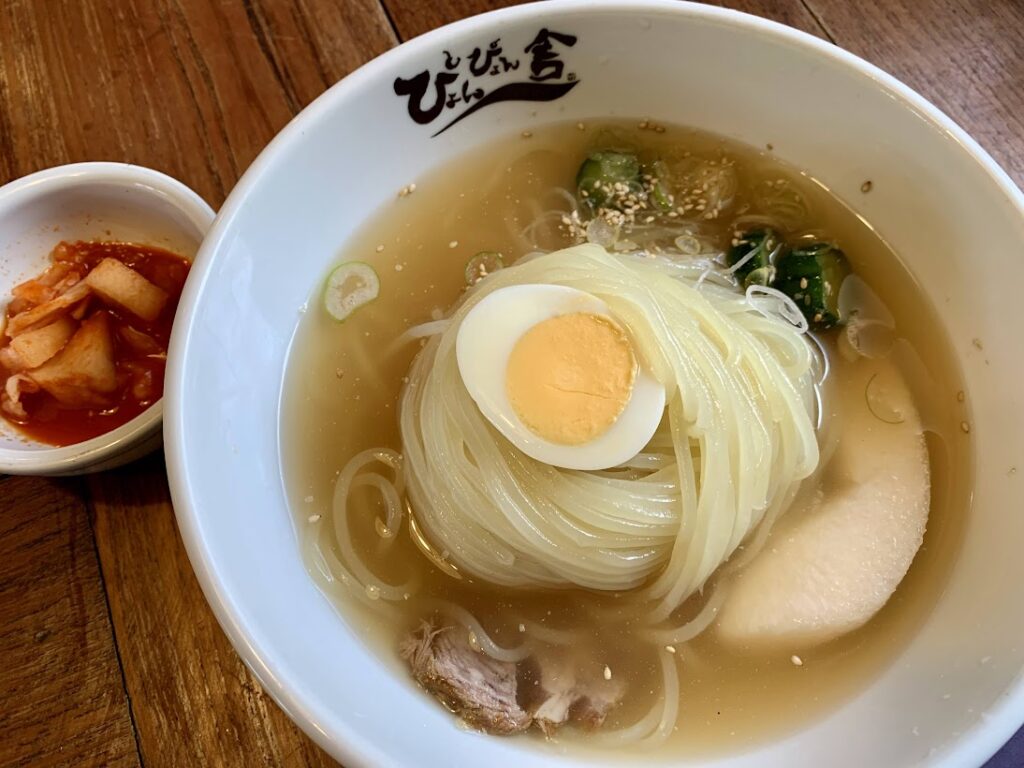 ぴょんぴょん舎　冷麺